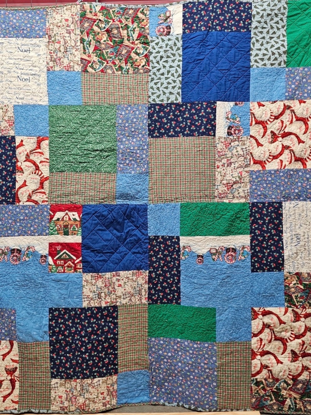 Vintage Handmade Christmas Quilt